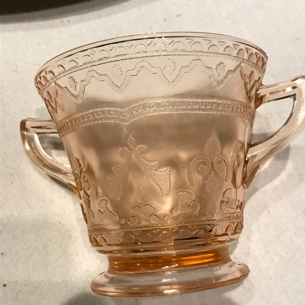 Pink/Amber Depression Glass Creamer and‎ Sugar Bowl